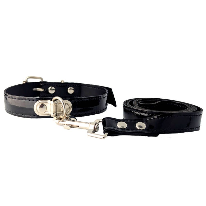Collar con correa de charol símil cuero