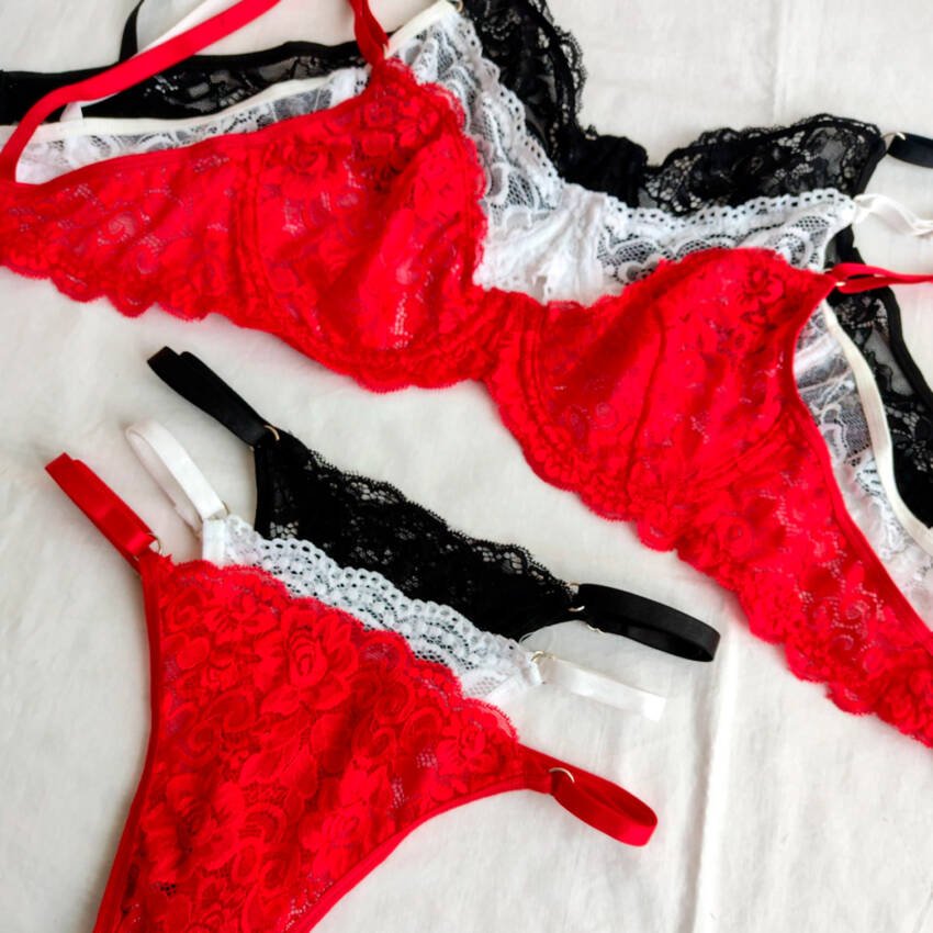 Conjunto de puntilla con aro sin relleno y tanga less - Imagen de 6